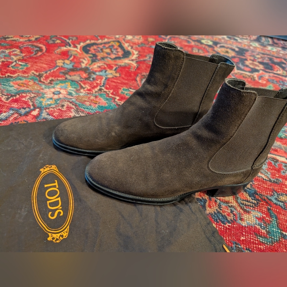 Tod's Suede Chelsea Boot